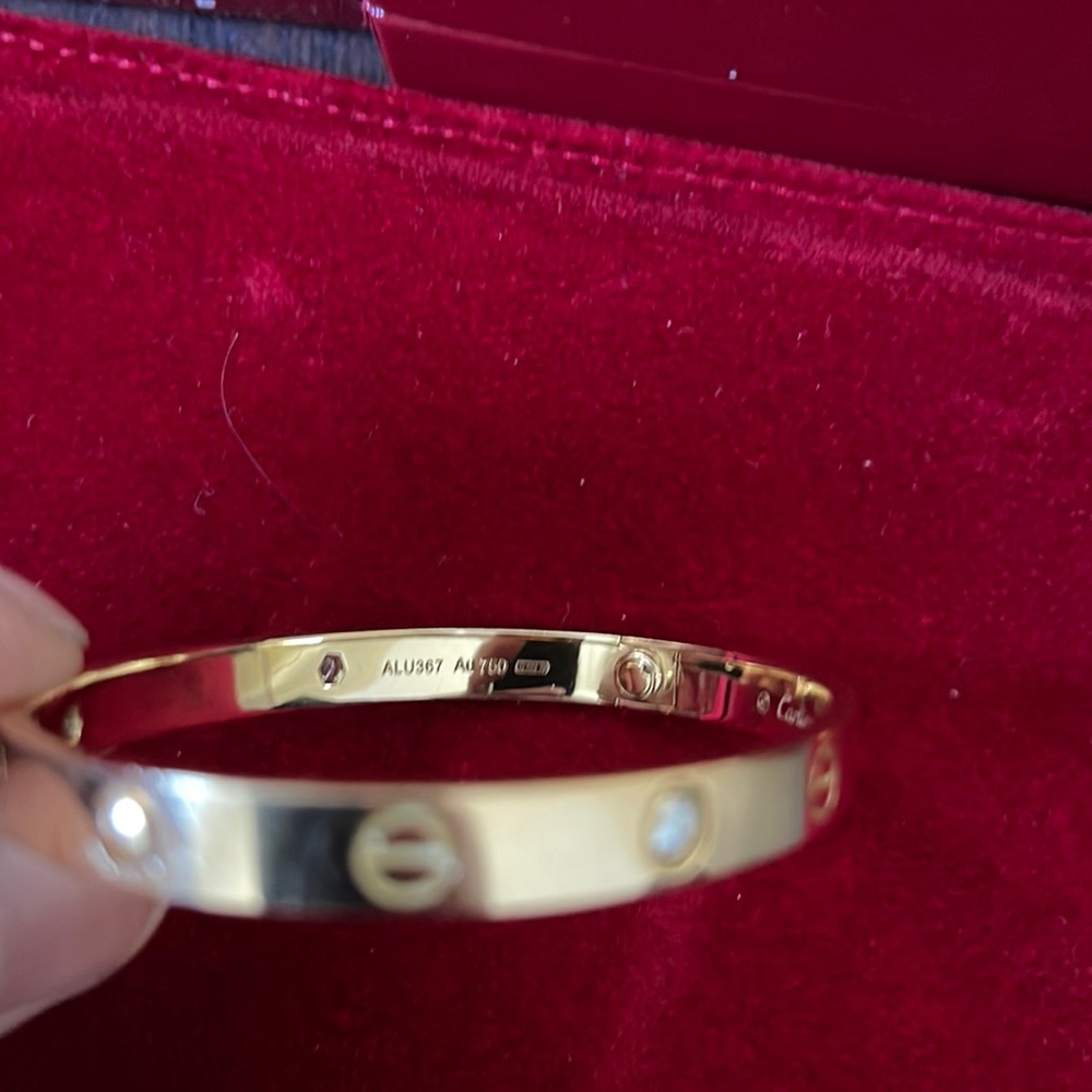 Cartier love bracelet